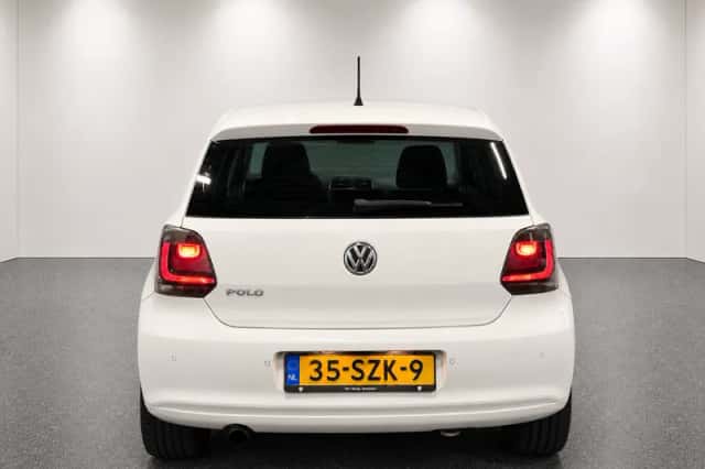 Volkswagen Polo (2012) thumbnail 5