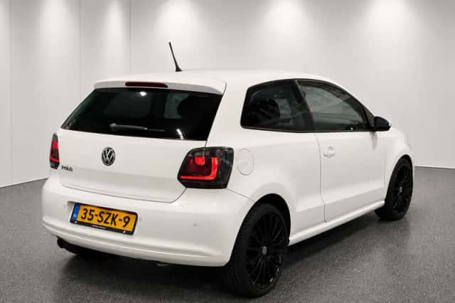Volkswagen Polo (2012) thumbnail 6