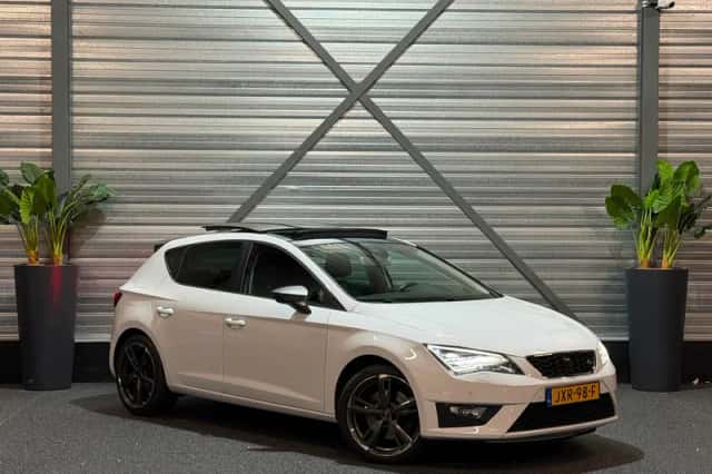 SEAT Leon (2013) thumbnail 1