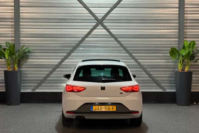 SEAT Leon (2013) thumbnail 6