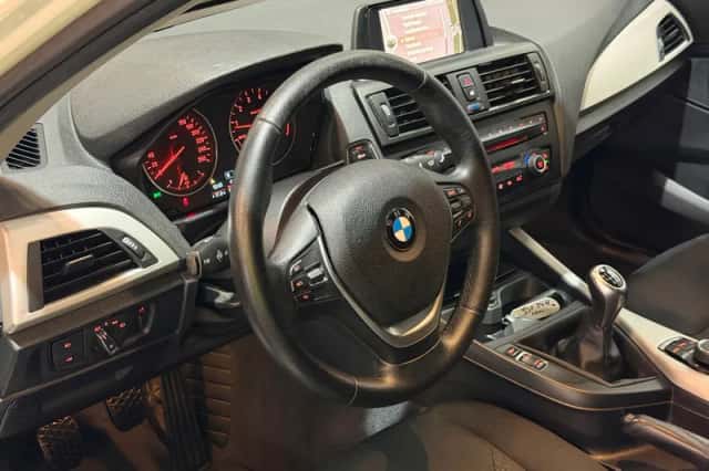 BMW 1-Serie (2013) thumbnail 2