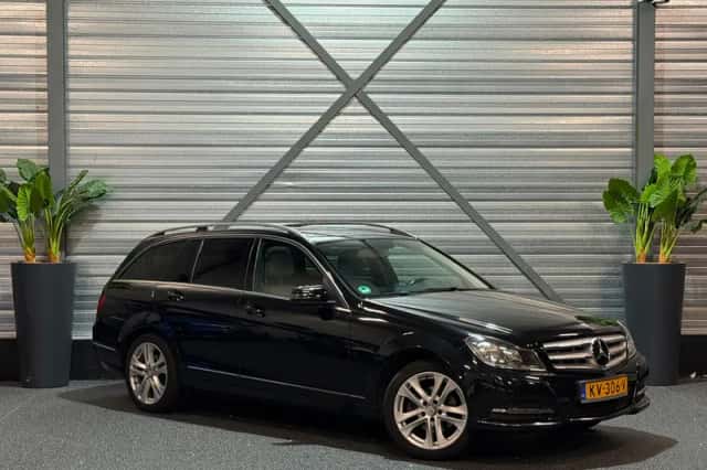 Mercedes-Benz C-Klasse (2013) thumbnail 1