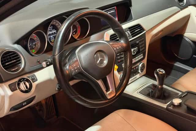 Mercedes-Benz C-Klasse (2013) thumbnail 2