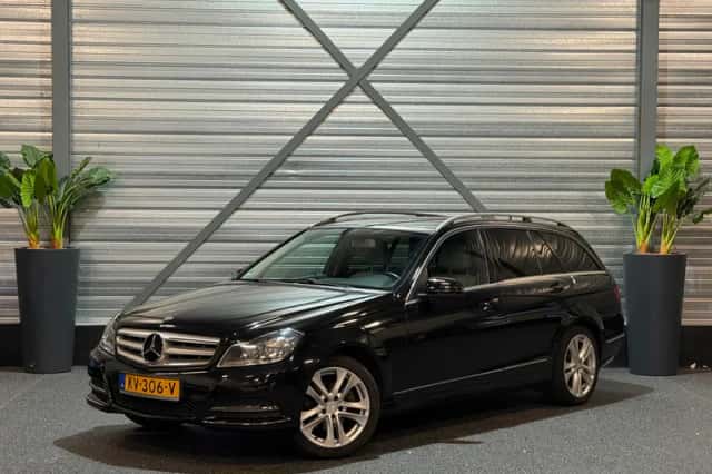 Mercedes-Benz C-Klasse (2013) thumbnail 3