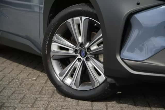 Subaru Solterra (2023) thumbnail 5