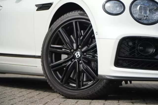 Bentley Flying Spur (2021) thumbnail 4