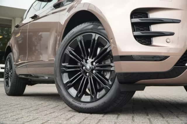 Land Rover Range Rover Evoque (2024) thumbnail 5
