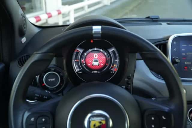 Abarth 595 (2021) thumbnail 3