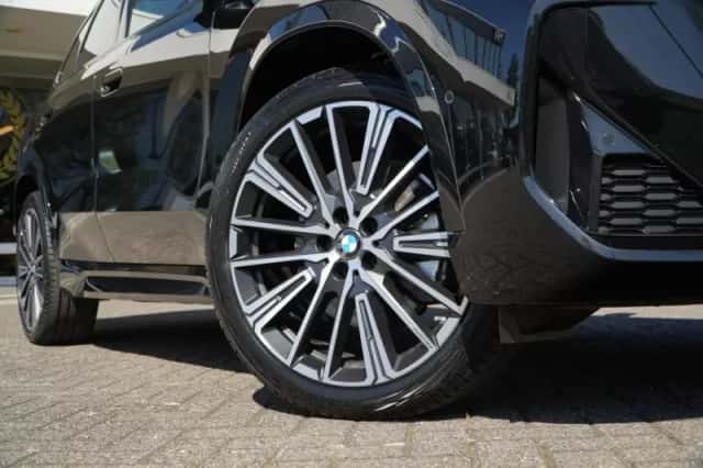 BMW X1 (2025) thumbnail 4
