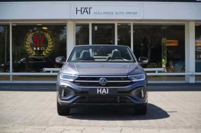 Volkswagen T-Roc (2025) thumbnail 2