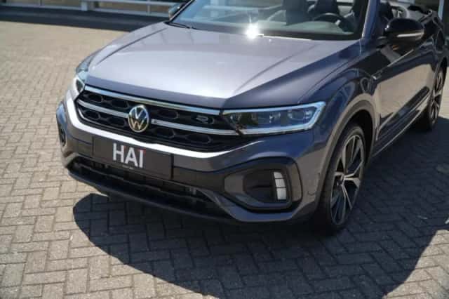 Volkswagen T-Roc (2025) thumbnail 3