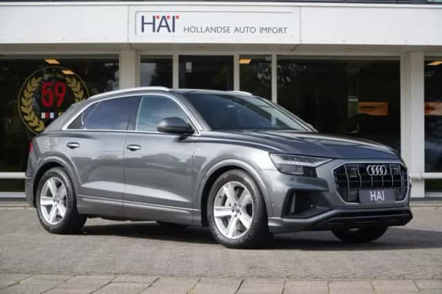 Audi Q8 (2023) thumbnail 4