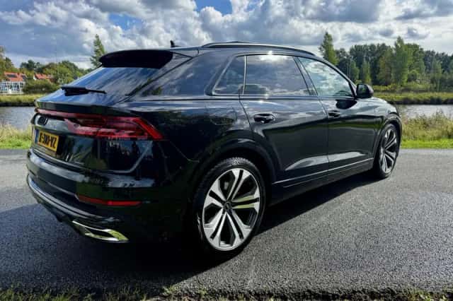 Audi Q8 (2021) thumbnail 5
