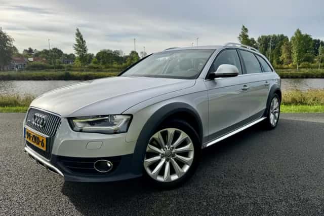 Audi A4 Allroad (2012) thumbnail 5