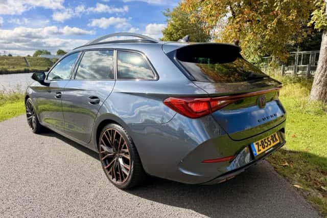 CUPRA Leon Sportstourer (2021) thumbnail 2