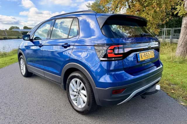 Volkswagen T-Cross (2021) thumbnail 2