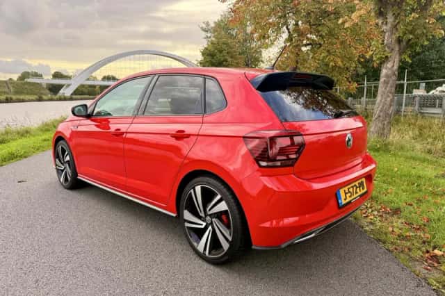 Volkswagen Polo (2022) thumbnail 2