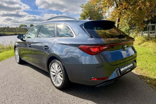 SEAT Leon Sportstourer (2021) thumbnail 2