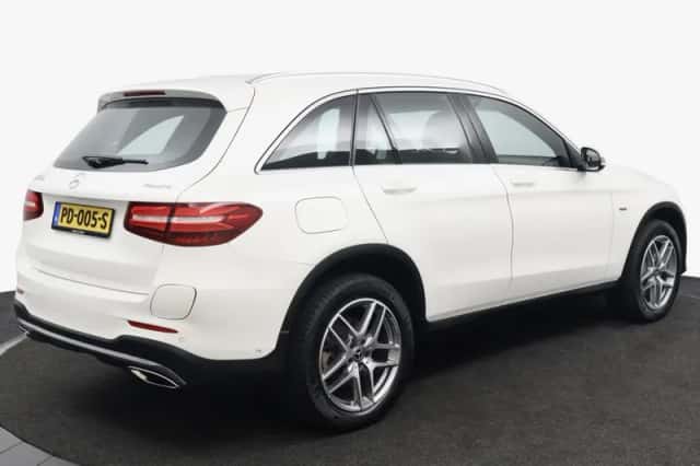 Mercedes-Benz GLC-Klasse (2017) thumbnail 3