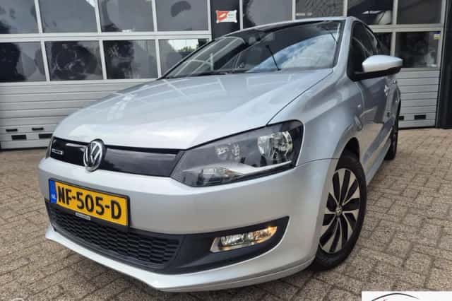 Volkswagen Polo (2017) thumbnail 3