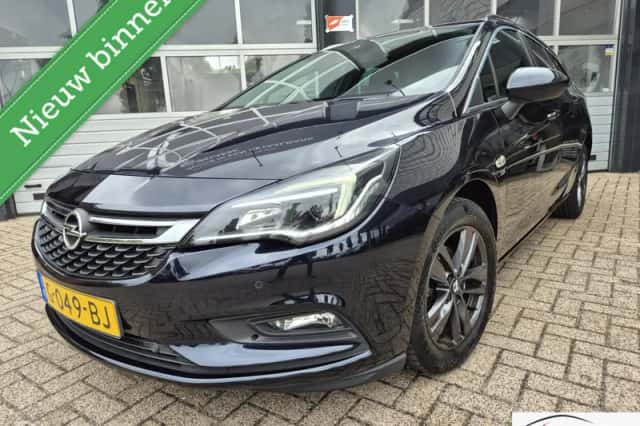 Opel Astra (2019) thumbnail 3