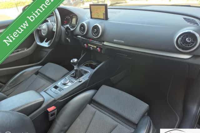 Audi A3 (2017) thumbnail 2