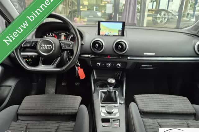 Audi A3 (2019) thumbnail 2