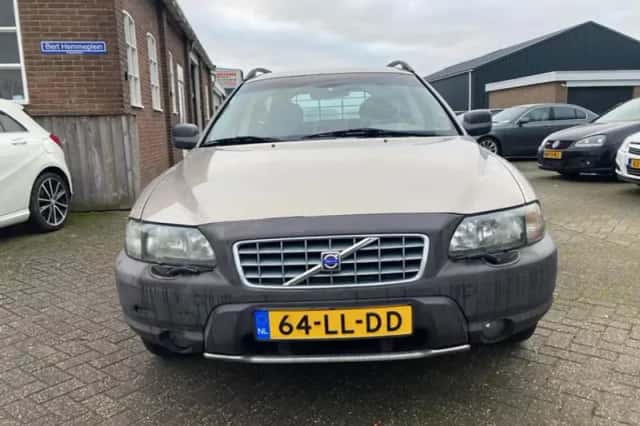 Volvo XC70 (2003) thumbnail 3