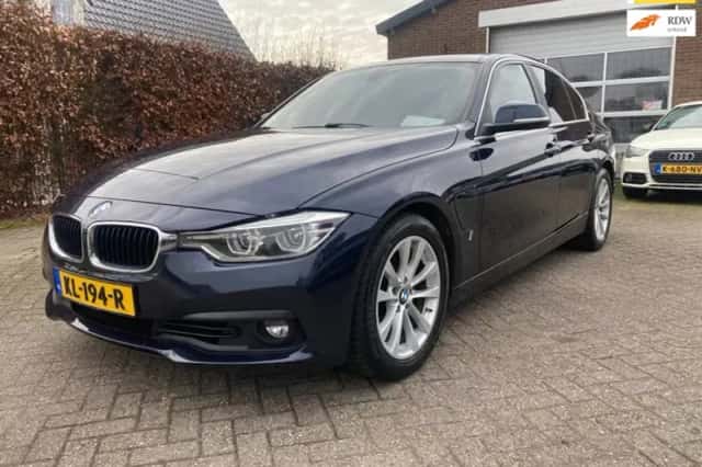 BMW 3-Serie (2016) thumbnail 1