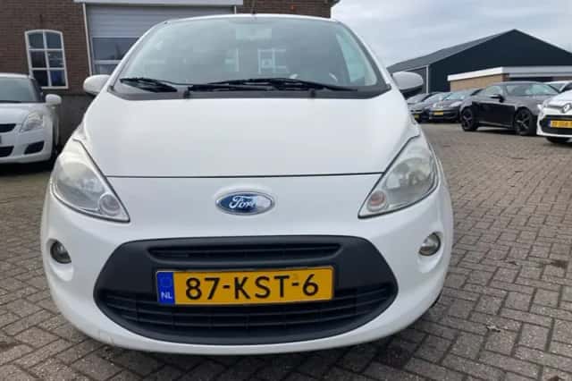 Ford Ka (2010) thumbnail 3