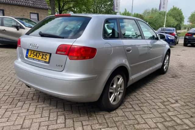 Audi A3 (2008) thumbnail 6
