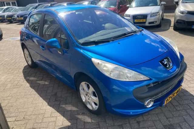 Peugeot 207 (2008) thumbnail 4