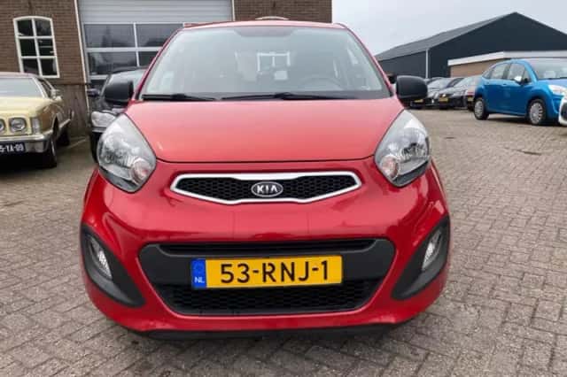 Kia Picanto (2011) thumbnail 3