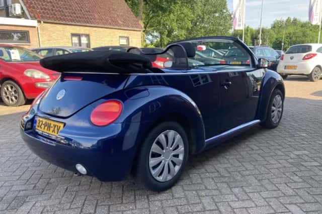 Volkswagen New Beetle (2003) thumbnail 5