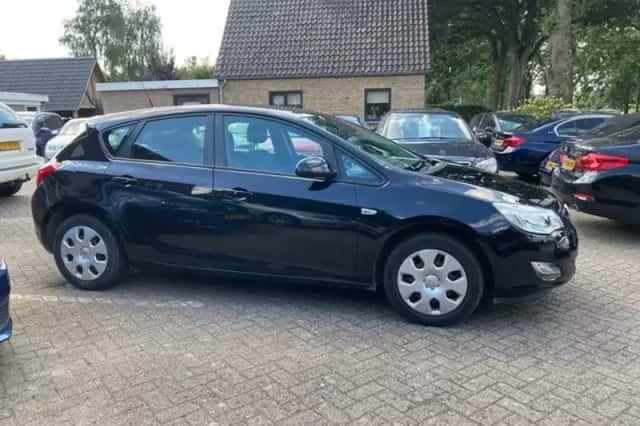 Opel Astra (2011) thumbnail 6