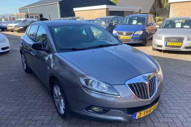 Lancia Delta (2010) thumbnail 5