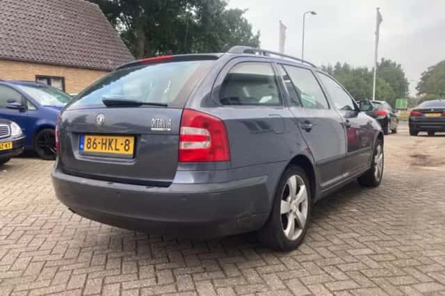 Škoda Octavia (2009) thumbnail 6