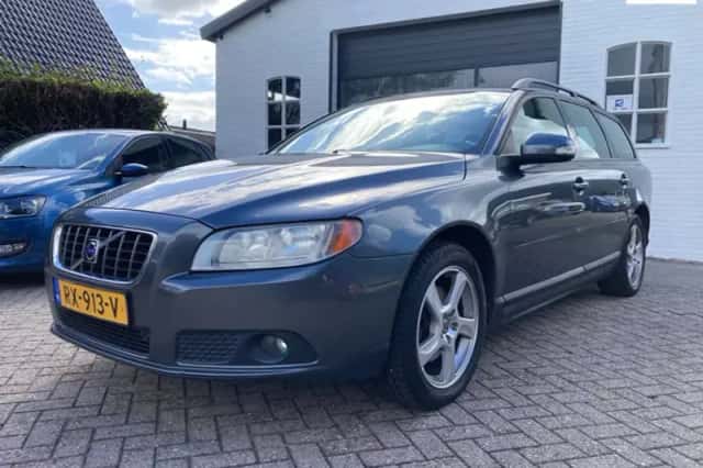 Volvo V70 (2008) thumbnail 1