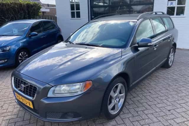 Volvo V70 (2008) thumbnail 2