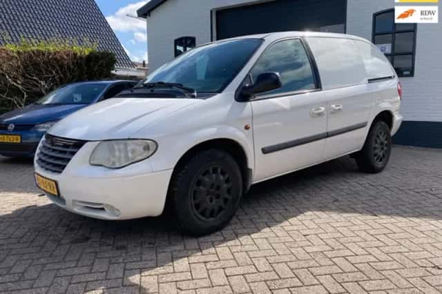 Chrysler Ram Van (2006) thumbnail 1
