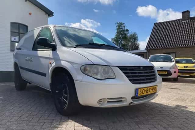 Chrysler Ram Van (2006) thumbnail 4