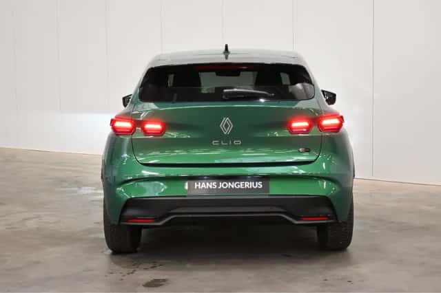 Renault Clio (2026) thumbnail 3