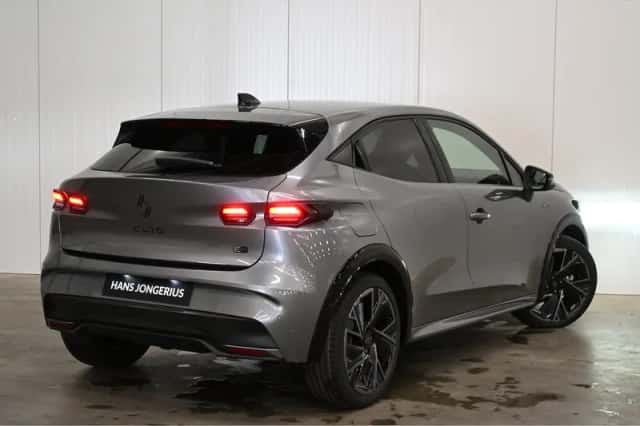 Renault Clio (2026) thumbnail 4