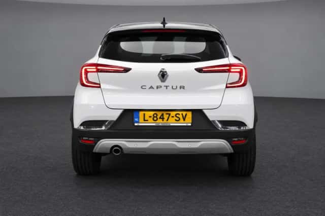 Renault Captur (2020) thumbnail 6