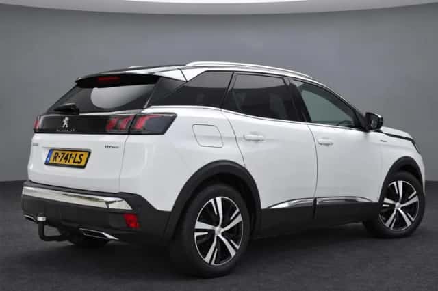 Peugeot 3008 (2021) thumbnail 2