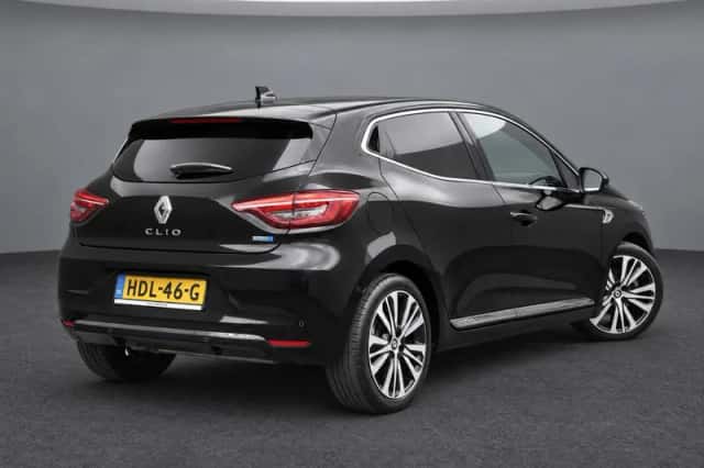 Renault Clio (2022) thumbnail 2