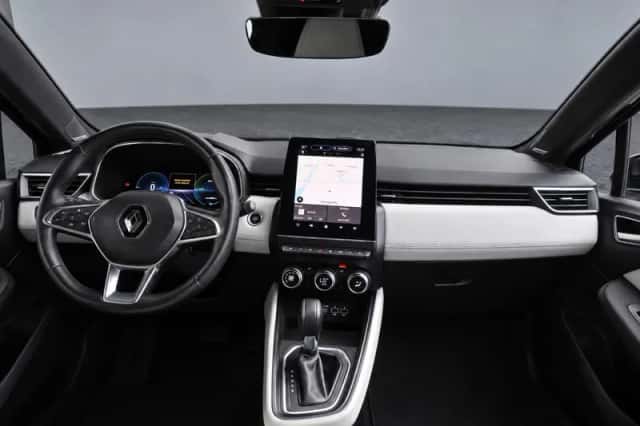 Renault Clio (2022) thumbnail 4