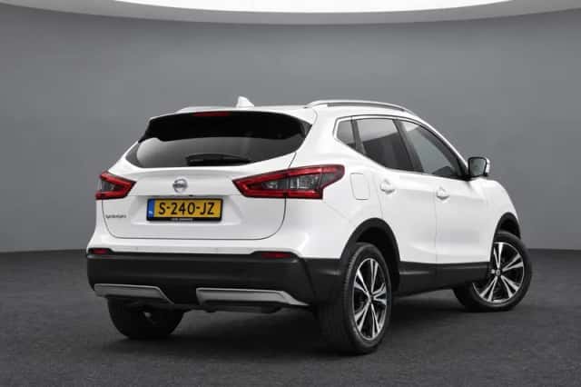 Nissan Qashqai (2019) thumbnail 3