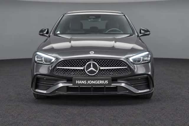 Mercedes-Benz C-Klasse (2023) thumbnail 2