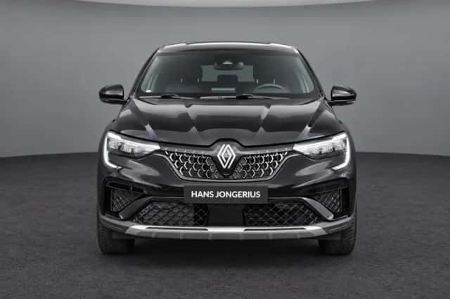 Renault Arkana (2024) thumbnail 2